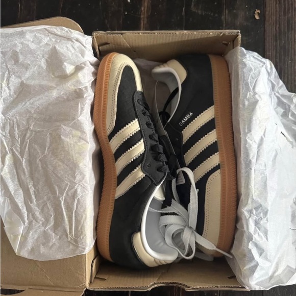 adidas Shoes - adidas Samba Low-Top Sneakers in Black & Cream